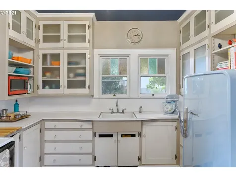 316 Se Court Street Dallas OR 97338