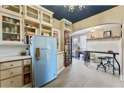 316 Se Court Street Dallas OR 97338