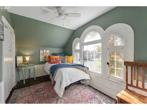 316 Se Court Street Dallas OR 97338