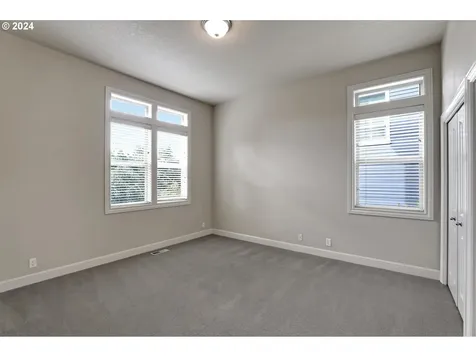 4041 NW Lewis Lane Portland OR 97229