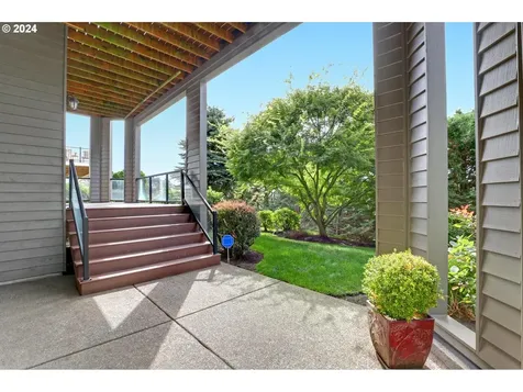 4041 NW Lewis Lane Portland OR 97229