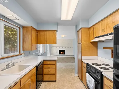 13109 Sw 62nd Avenue Portland OR 97219