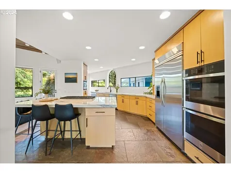 20967 SW Meadow Way Tualatin OR 97062