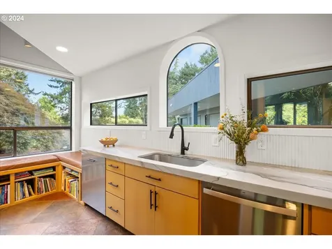 20967 SW Meadow Way Tualatin OR 97062