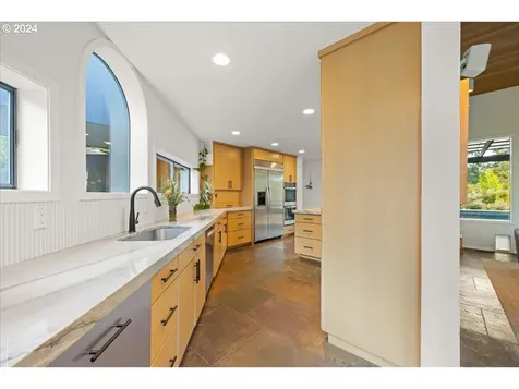 20967 SW Meadow Way Tualatin OR 97062