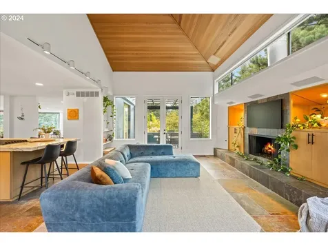 20967 SW Meadow Way Tualatin OR 97062