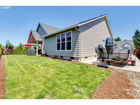 1020 S 33rd Street Springfield OR 97478