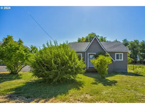 535 S State Street Sutherlin OR 97479