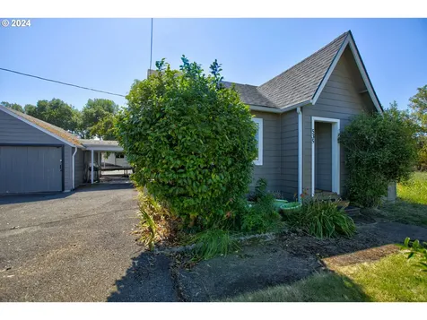 535 S State Street Sutherlin OR 97479