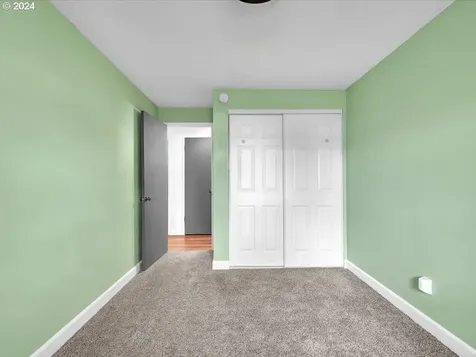 306 E Park Avenue Molalla OR 97038