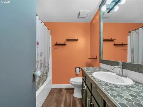 306 E Park Avenue Molalla OR 97038