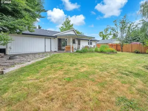 306 E Park Avenue Molalla OR 97038