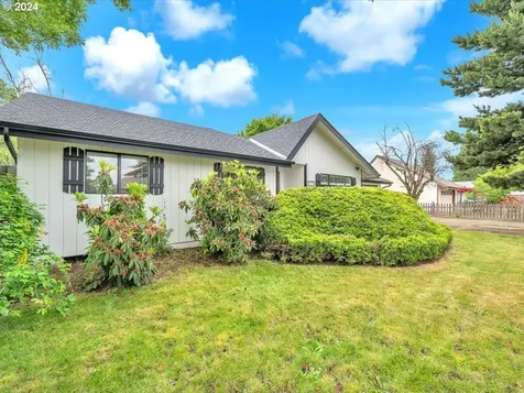 306 E Park Avenue Molalla OR 97038