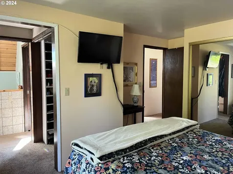 5971 View Court Florence OR 97439