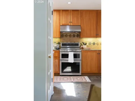 2916 Se Sherman Street Portland OR 97214