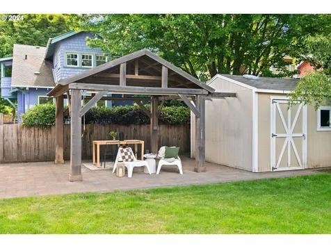 2916 Se Sherman Street Portland OR 97214