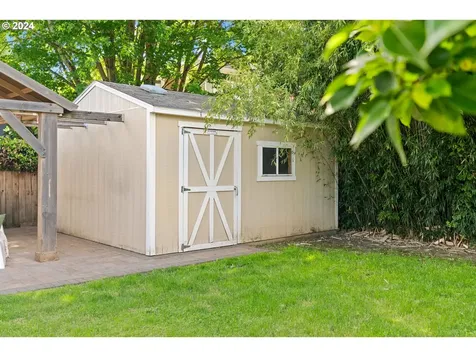 2916 Se Sherman Street Portland OR 97214