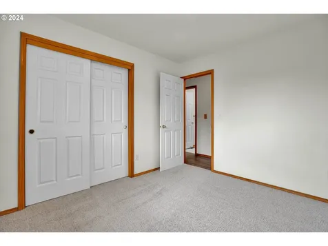 664 SE 72nd Avenue Hillsboro OR 97123