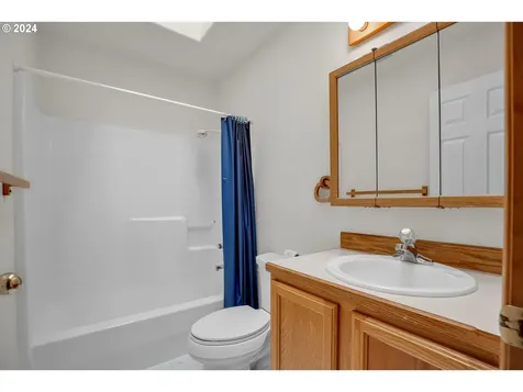 664 SE 72nd Avenue Hillsboro OR 97123