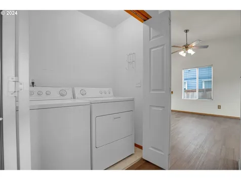 664 SE 72nd Avenue Hillsboro OR 97123
