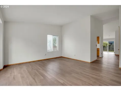 664 SE 72nd Avenue Hillsboro OR 97123