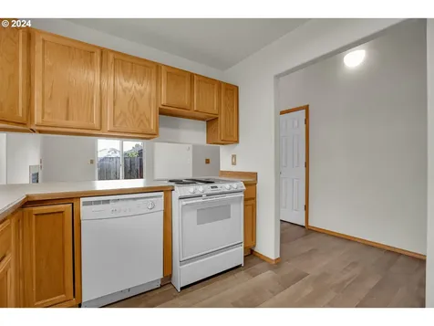 664 SE 72nd Avenue Hillsboro OR 97123