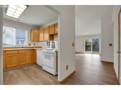 664 SE 72nd Avenue Hillsboro OR 97123