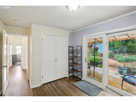 8835 NE Beech Street Portland OR 97220