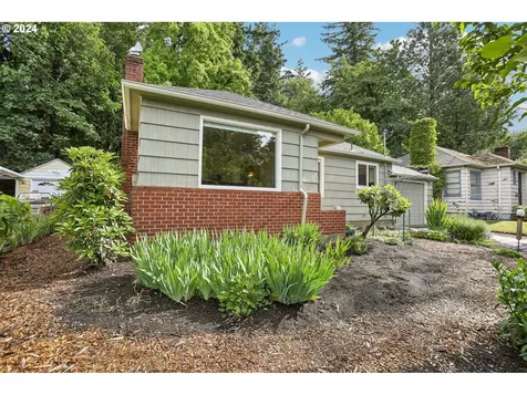 8835 NE Beech Street Portland OR 97220