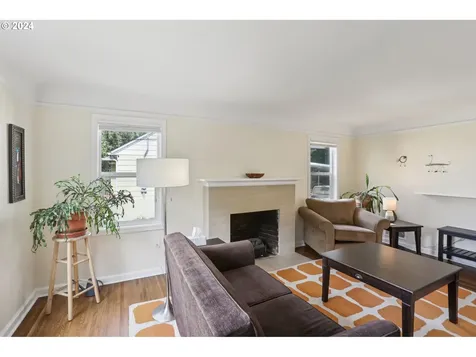 8835 NE Beech Street Portland OR 97220