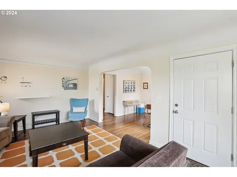 8835 NE Beech Street Portland OR 97220
