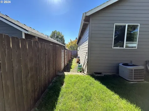 3083 SW Corbeth Lane Troutdale OR 97060