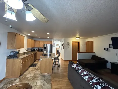 3083 SW Corbeth Lane Troutdale OR 97060
