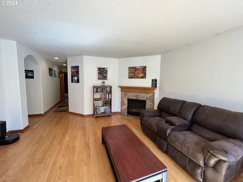 3083 SW Corbeth Lane Troutdale OR 97060