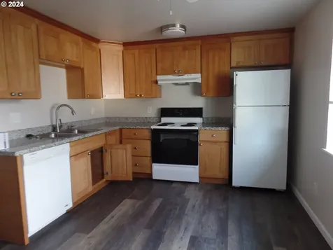 503 N Knott Street Canby OR 97013
