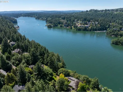 745 Terrace Drive Lake Oswego OR 97034