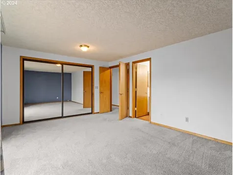 12618 NE 36th Avenue Vancouver WA 98686