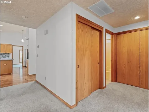 12618 NE 36th Avenue Vancouver WA 98686