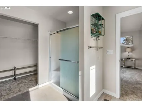 20782 SE Hollis Lane Bend OR 97702