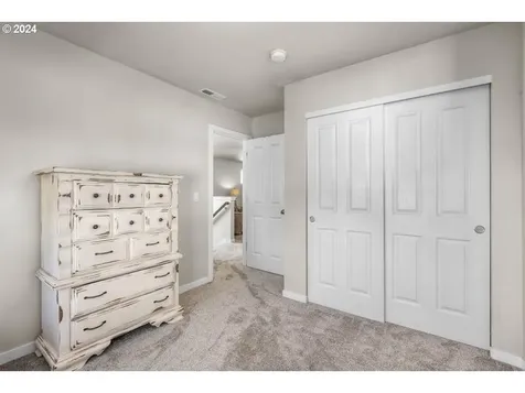 20782 SE Hollis Lane Bend OR 97702