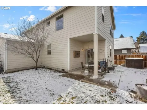 20782 SE Hollis Lane Bend OR 97702