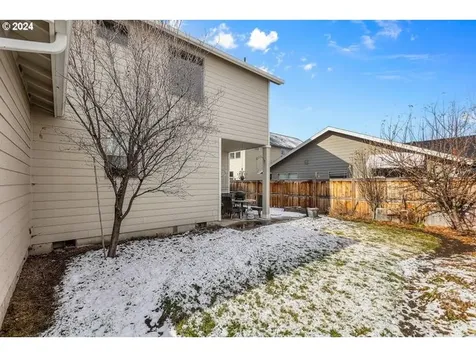 20782 SE Hollis Lane Bend OR 97702