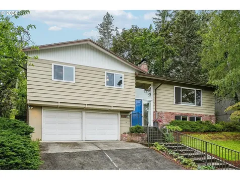 3820 Sw Iowa Street Portland OR 97221