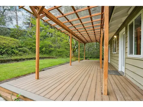 3820 Sw Iowa Street Portland OR 97221