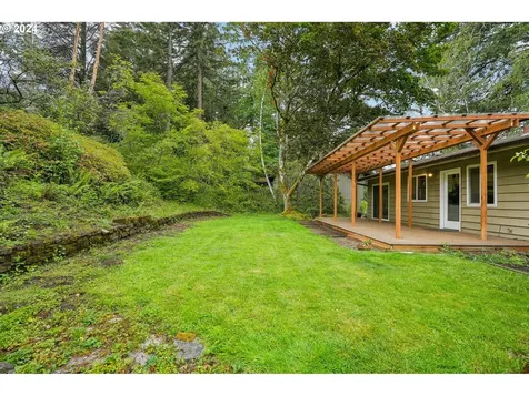 3820 Sw Iowa Street Portland OR 97221