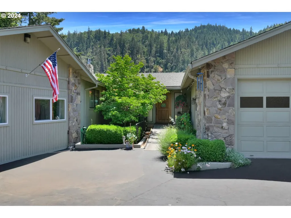 70 N River Drive Roseburg OR 97470