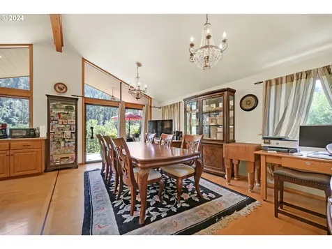 70 N River Drive Roseburg OR 97470