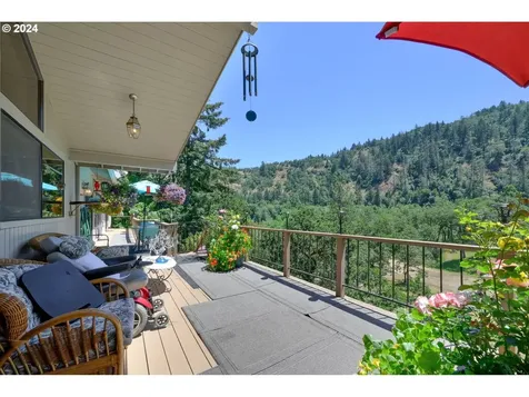 70 N River Drive Roseburg OR 97470