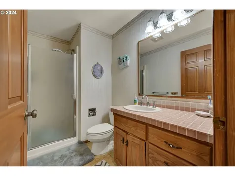 70 N River Drive Roseburg OR 97470