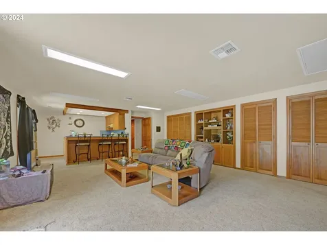 70 N River Drive Roseburg OR 97470